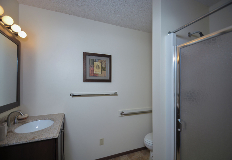Bathroom, Four Hooppole South G6 by Taylor Made Deep Creek, Garrett