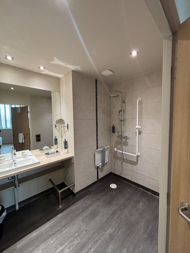 Bathroom 5, Best Western Plus Hotel Escapade Senlis, Oise