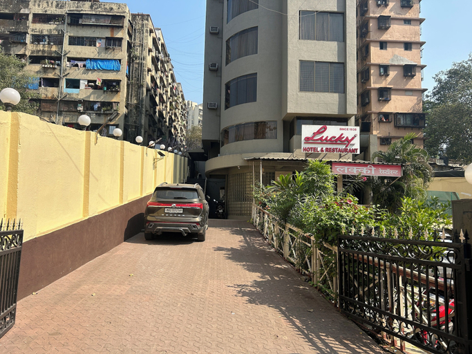 Exterior & Views 2, Hotel Lucky Nesco Goregaon, Mumbai Suburban