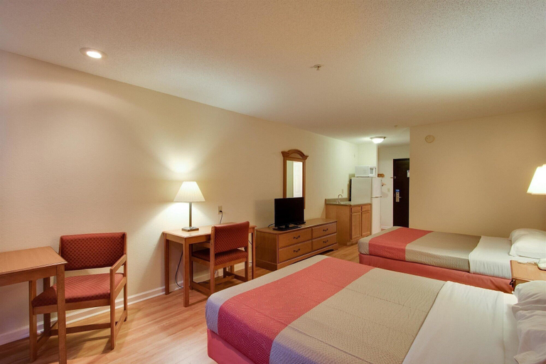 Bedroom 3, Motel 6 Hinesville, GA, Liberty