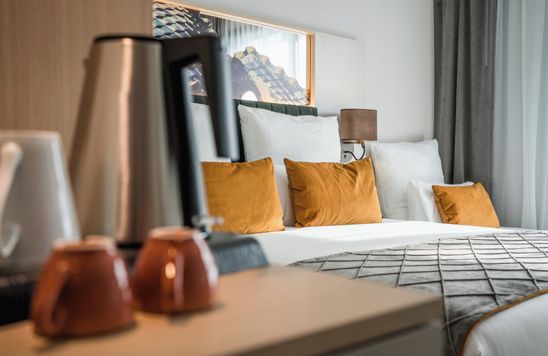 Bedroom 3, Leonardo Royal Hotel Barcelona Fira, Barcelona