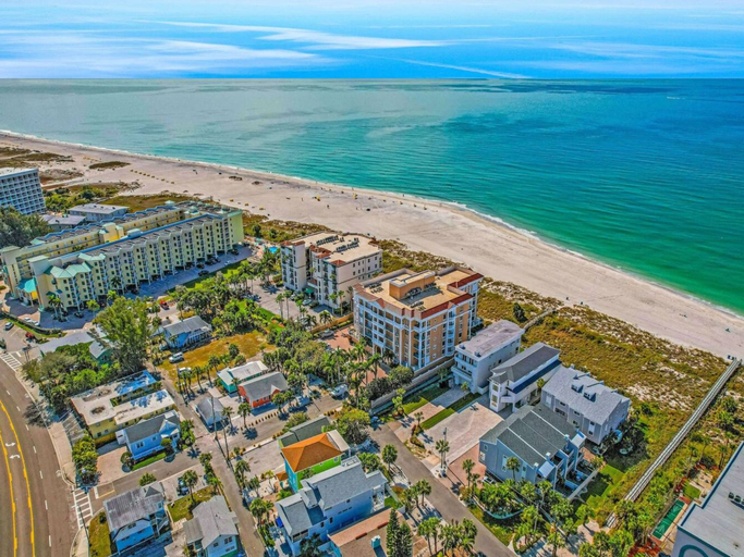 Exterior & Views 2, Sunshine Lane by Distinctive Beach Rentals, Pinellas