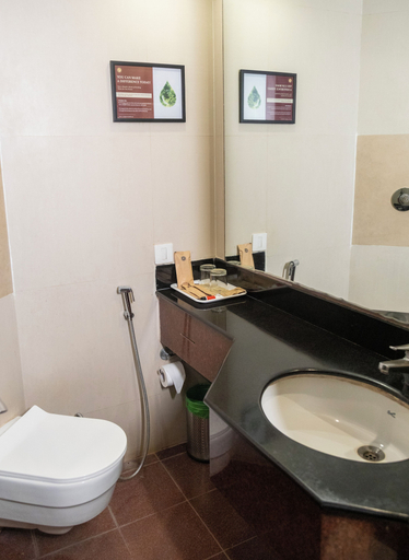 Bathroom 4, Ramee Guestline Hotel Bangalore, Bangalore