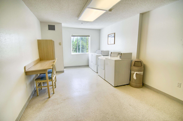 Others 5, Motel 6 Portsmouth, NH, Rockingham