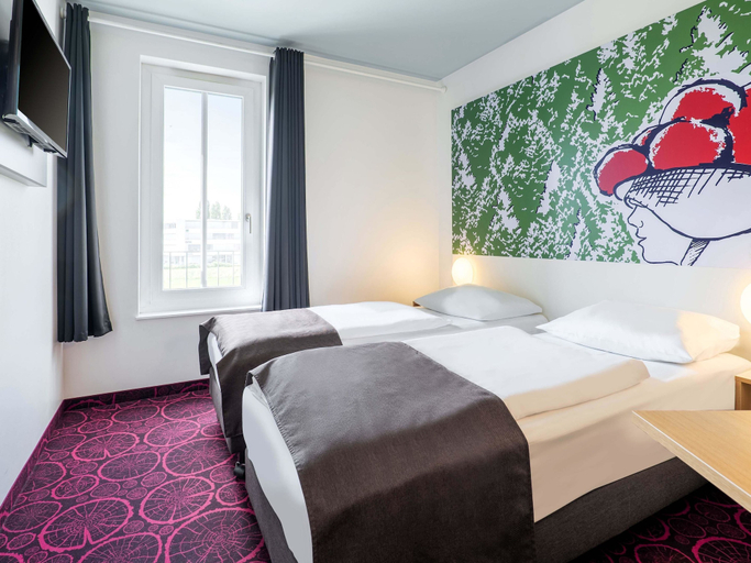 Bedroom 4, B&B Hotel Offenburg-City, Ortenaukreis