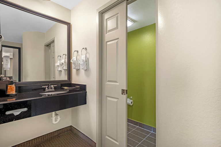 Bathroom 4, Sleep Inn Baton Rouge East I-12, East Baton Rouge
