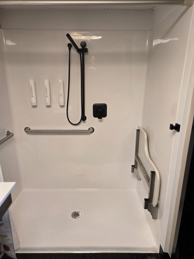 Bathroom 3, Dutch Wonderland Inn, Lancaster