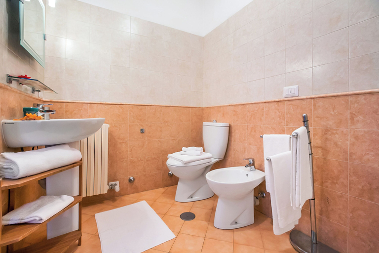 Bathroom 3, Bellavista Grande, Como