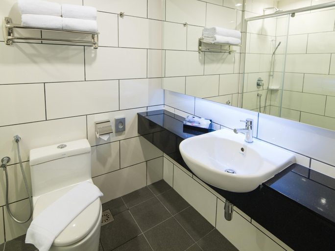 Bathroom 5, Armenian Street Heritage Hotel, Penang Island