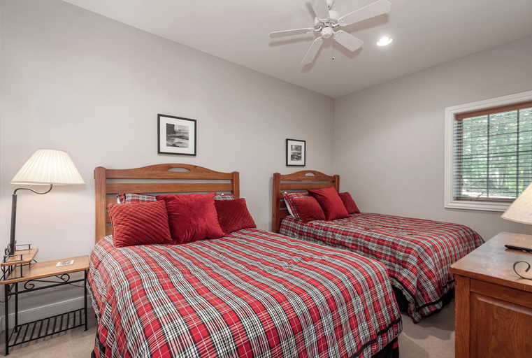 Bedroom 3, Friday's Escape by Taylor Made Deep Creek, Garrett