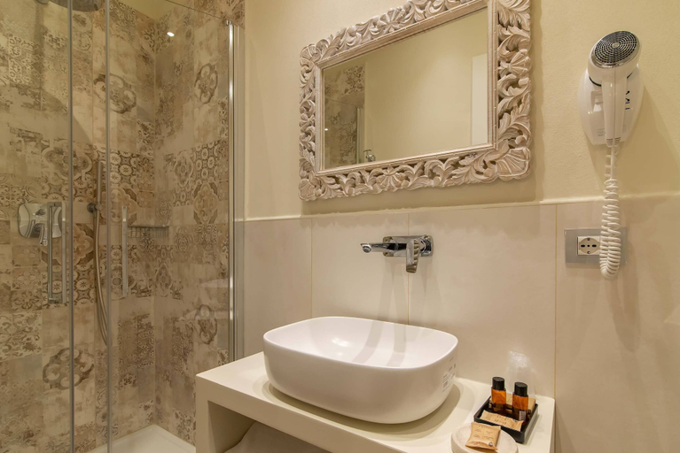 Bathroom 4, Porta Faenza Hotel, Florence