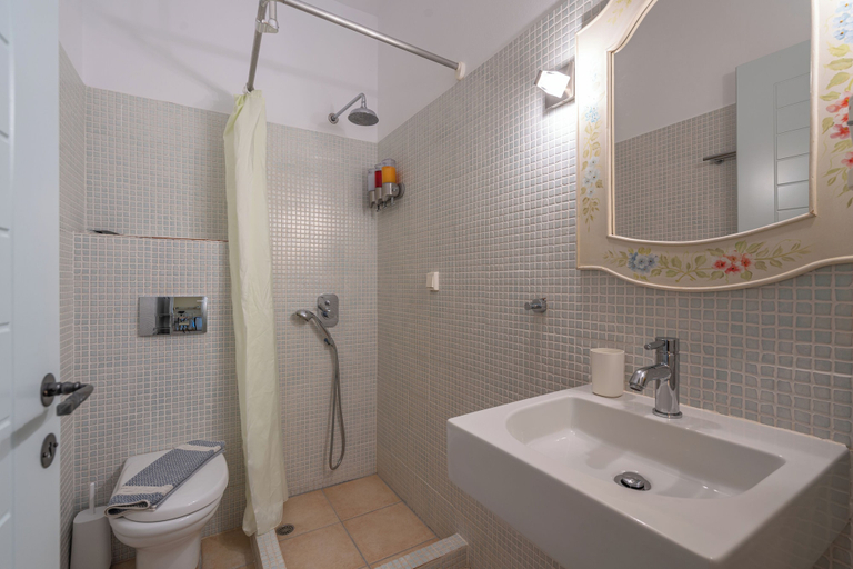 Bathroom 4, Aeolos Hotel, South Aegean