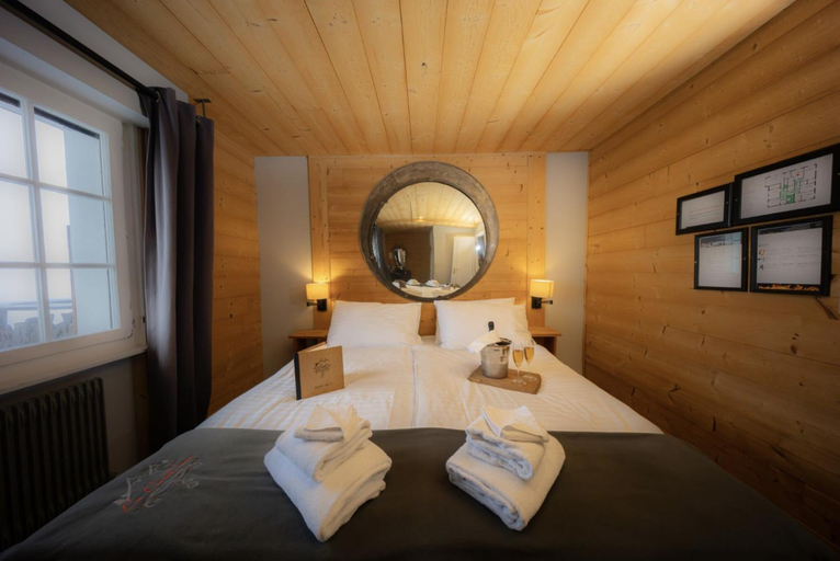 Bedroom 2, Le Coucou Hotel Restaurant & Lounge-Bar, Pays-d'Enhaut