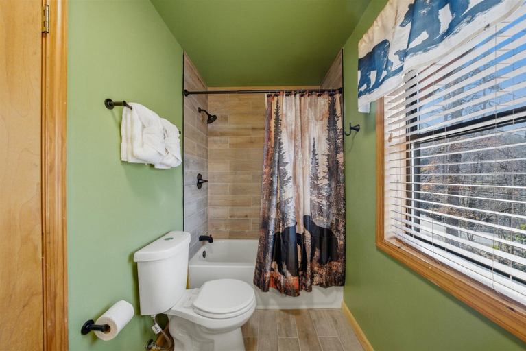 Bathroom 4, Divine Escape - Two Bedroom Chalet, Sevier