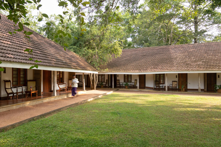 Others 4, Ekho Sigiriya, Dambulla