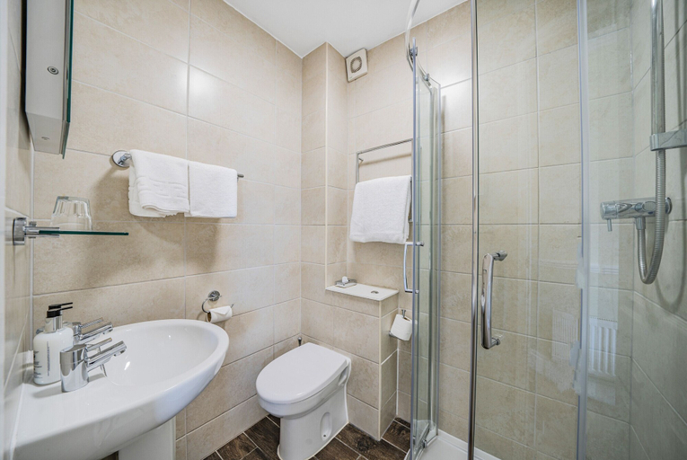 Bathroom 4, Yeo Dale Hotel, Devon