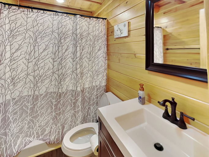 Bathroom 4, Alpine Valley by Taylor Made Deep Creek, Garrett