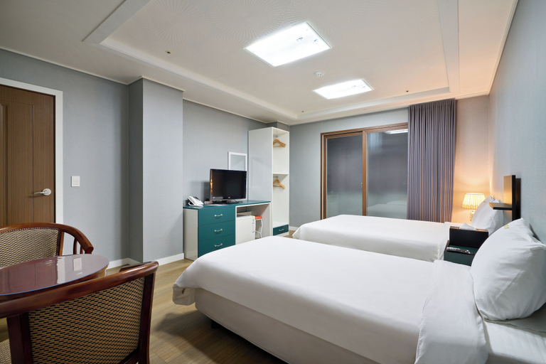 Bedroom 3, Yeongdeungpo VIP Hotel, Yeongdeungpo