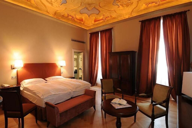 Bedroom 3, Grand Hotel della Posta, WorldHotels Distinctive, Sondrio