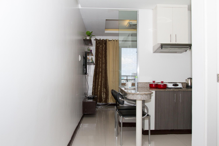 Others 5, Malate Apartments, Manila City
