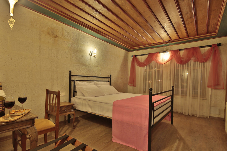 Bedroom 4, Jacob's Cave Suites, Nevşehir