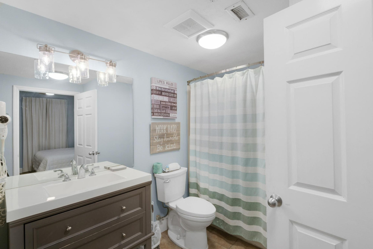 Bathroom, Majestic Beach Towers 1-314, Bay