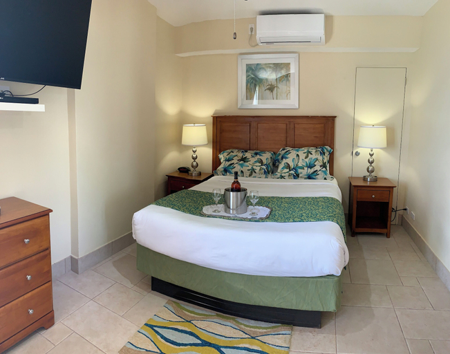 Bedroom 3, Sea Palace