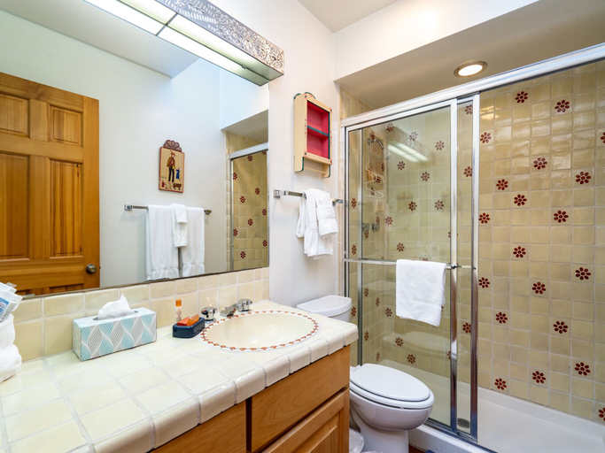 Bathroom 4, Puertas de Canyon Road by Kokopelli Property Management, Santa Fe
