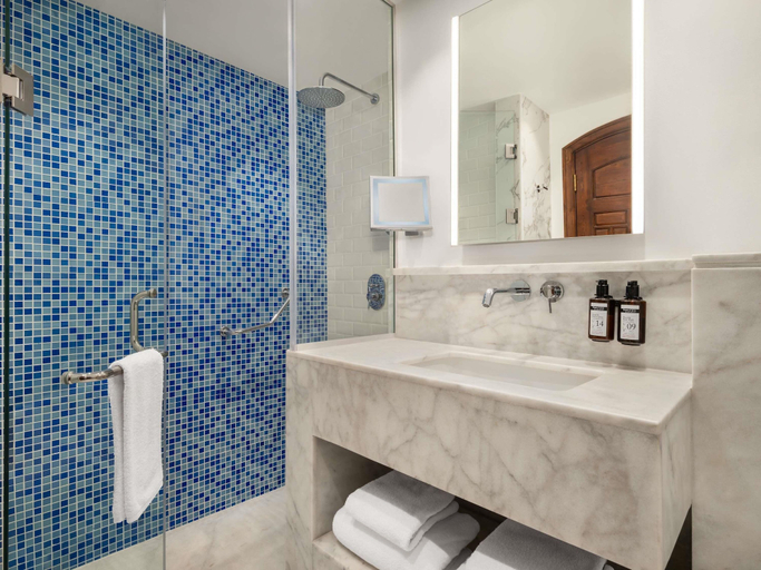 Bathroom 5, Mövenpick Sharm El Sheikh, Sharm el-Sheikh