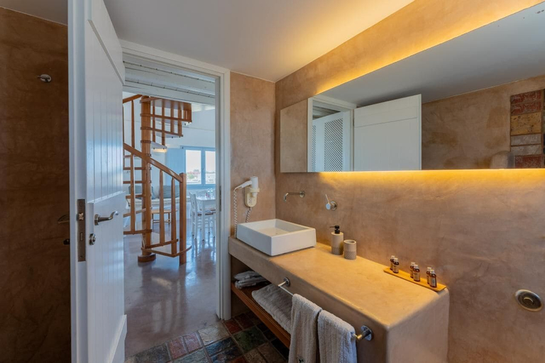 Bathroom 5, Sun Anemos Resort, South Aegean