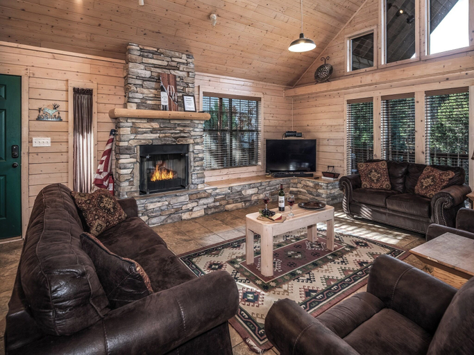 Others 5, Wine N Pines by Ruidoso Vacation Rentals, Lincoln