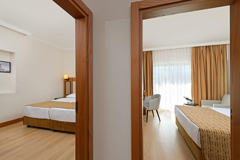 Bedroom 5, Aydinbey Famous Resort - Ultra All Inclusive, Serik