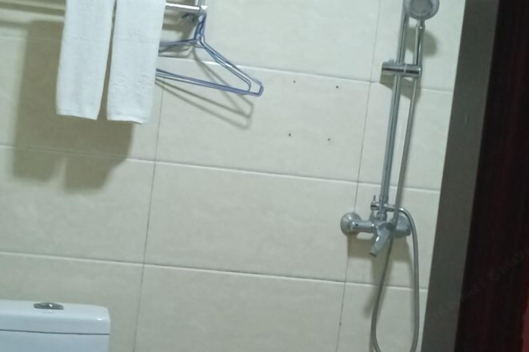 Bathroom 3, Yongzhou Haolaiwu Riverview Hotel, Yongzhou