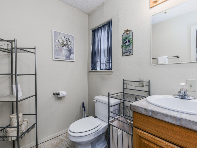 Bathroom 3, Hidden Forest Lodge by Ruidoso Vacation Rentals, Lincoln