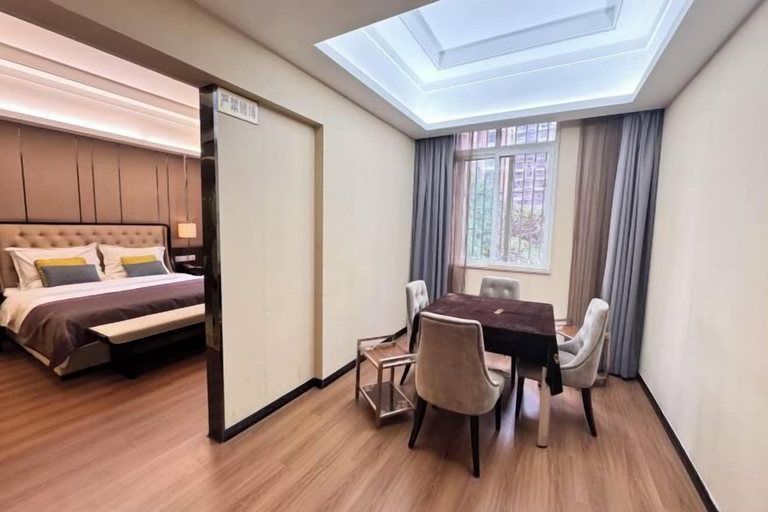 Bedroom 3, Cannes City Hotel, Luzhou
