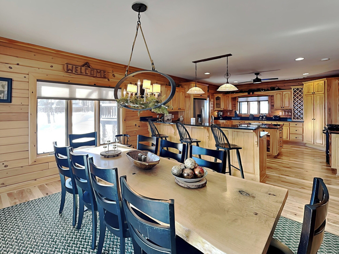 Food & Drinks 5, Magnificent Mountain Lodge by Taylor Made Deep Creek, Garrett