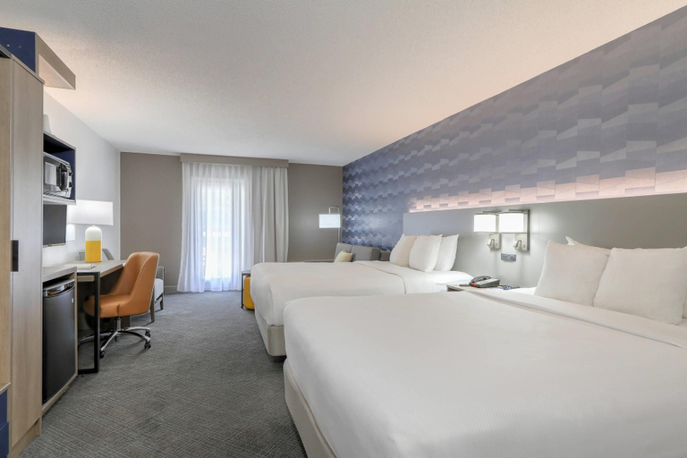 Bedroom 4, Comfort Inn & Suites At Dollywood Lane, Sevier