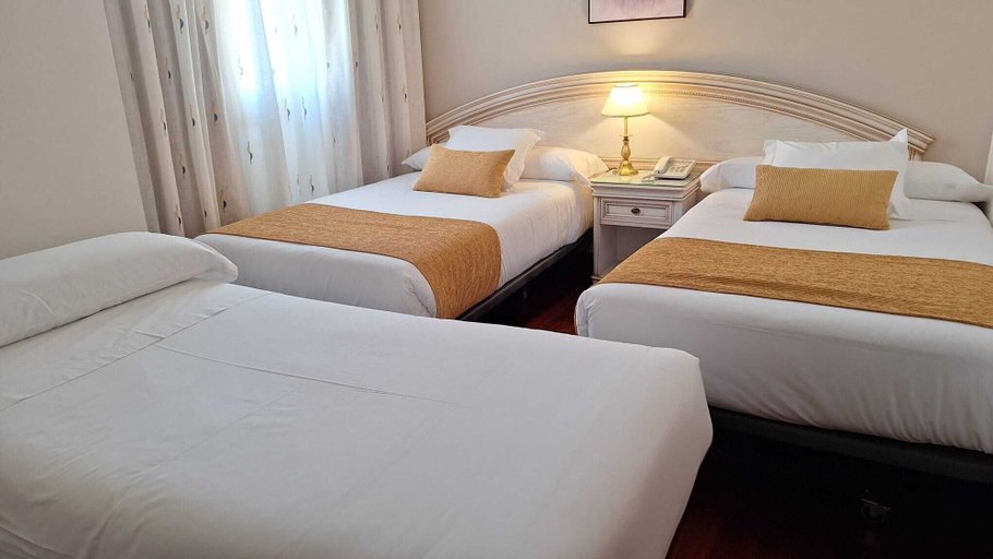Bedroom 2, Hotel Conde Ansúrez, Valladolid