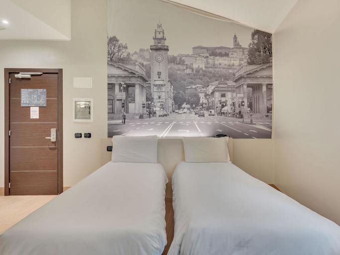 Bedroom 3, B&B HOTEL Bergamo City, Bergamo