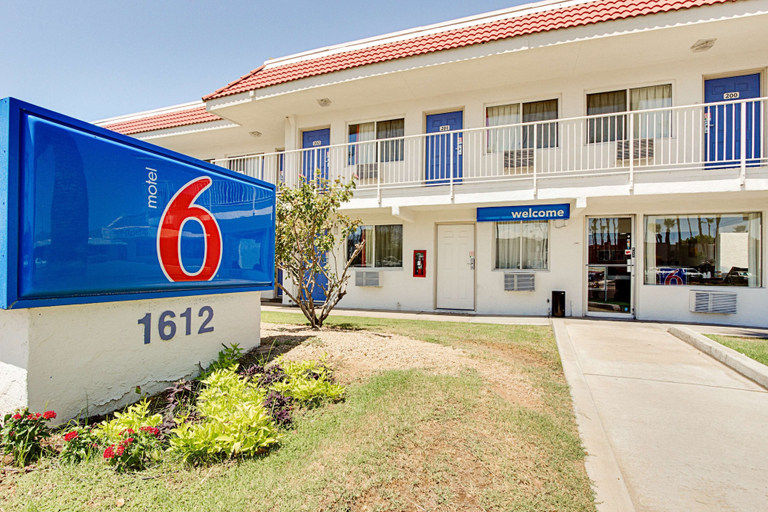 Exterior & Views 1, Motel 6 Tempe, AZ - Scottsdale South, Maricopa