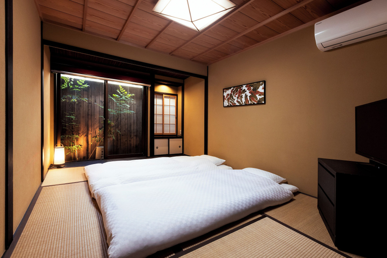 Bedroom, Rinn Kujoharikoji 59, Kyoto