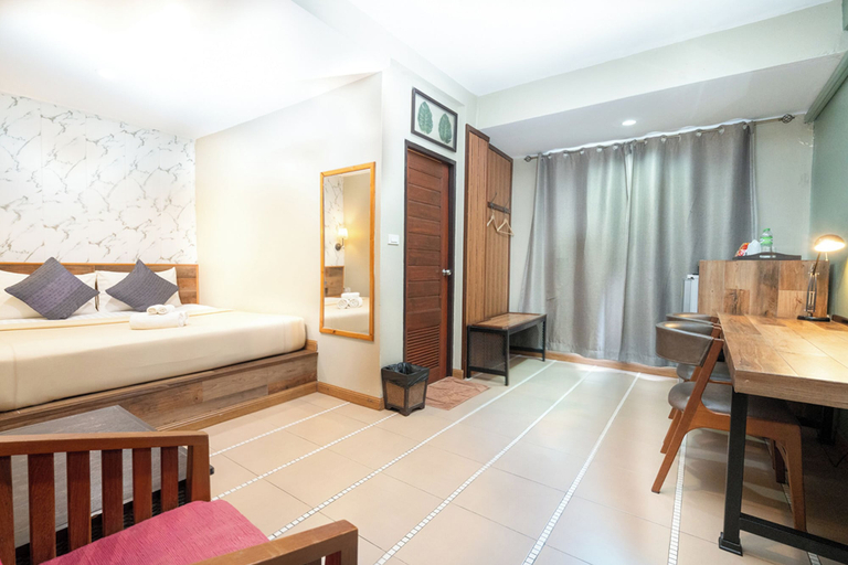 Bedroom 3, The Palm Hotel, Phuttha Mon Thon