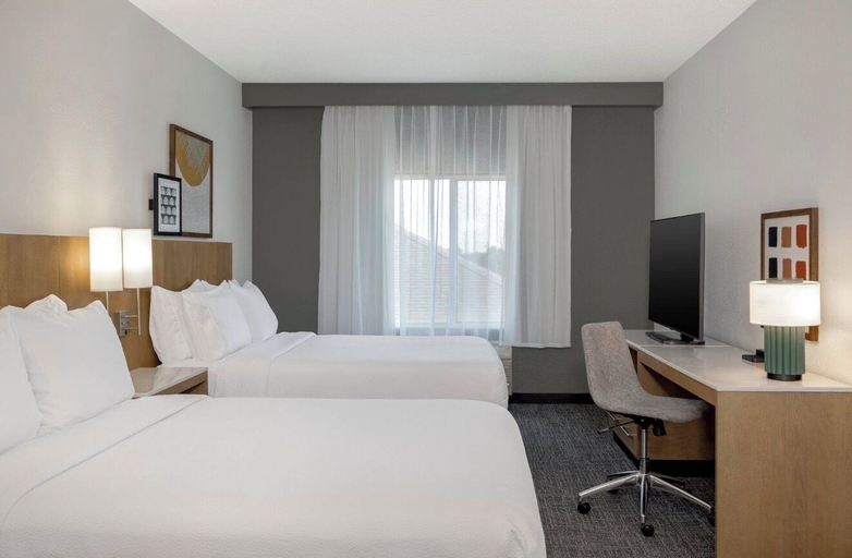 Bedroom 3, Spark by Hilton Ames, Story