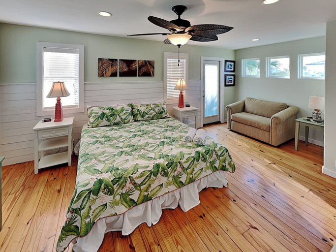 Bedroom 2, Sea La Vie by Silver Sands Vacation Rentals, Nueces