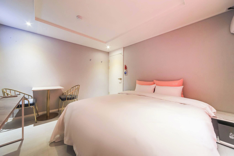 Bedroom 4, Hotel Momo Juice, Haeundae