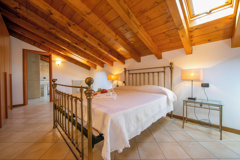 Bedroom 3, Villa Louise, Como