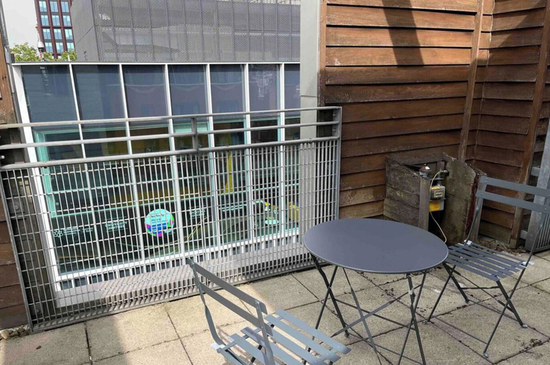 Others 5, Lovely 2-bed Apartment in Manchester, Manchester