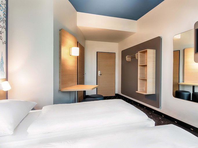 Bedroom 3, B&B Hotel Ulm, Ulm