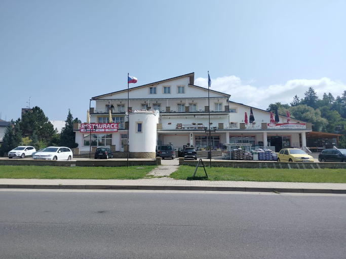 Exterior & Views 1, Sporthotel Patriot, Litoměřice
