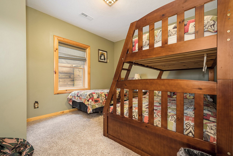 Bedroom 2, Log Me Inn by Taylor Made Deep Creek, Garrett